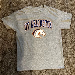 University of Texas at Arlington Tshirt Adult L